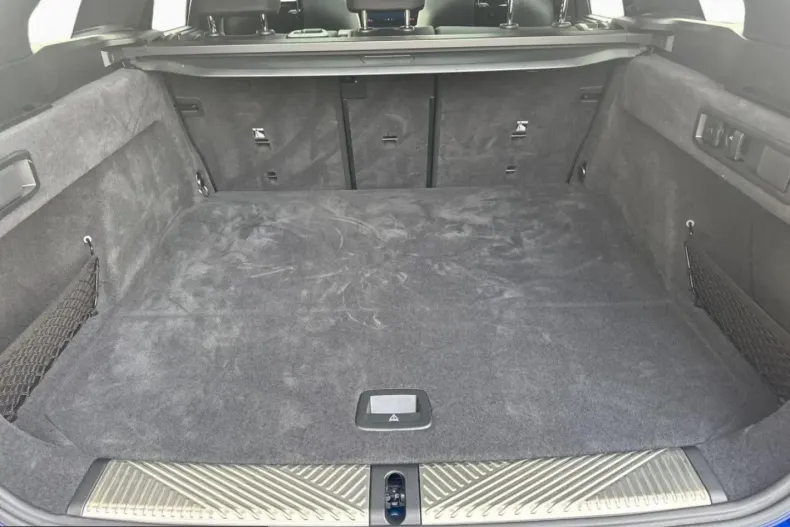 BMW M5 (Seria 5) din 2025 cu 11.483 km - oferta BMW205364 - foto 12