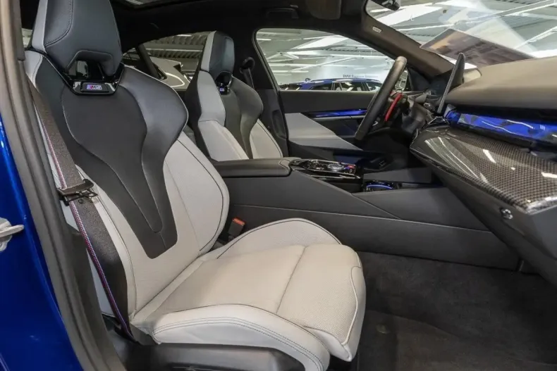 BMW M5 (Seria 5) din 2025 cu 15.412 km - oferta BMW205365 - foto 13