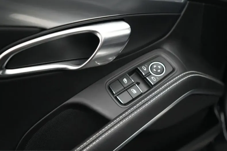 Porsche Boxster din 2025 cu 7.000 km - oferta POR205367 - foto 14