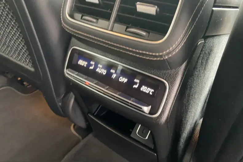 Mercedes-Benz GLE 53 AMG (Clasa GLE) din 2021 cu 77.329 km - oferta MER205369 - foto 39