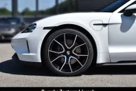 Porsche Taycan din 2025 cu 13.491 km - oferta POR205372 - foto 9