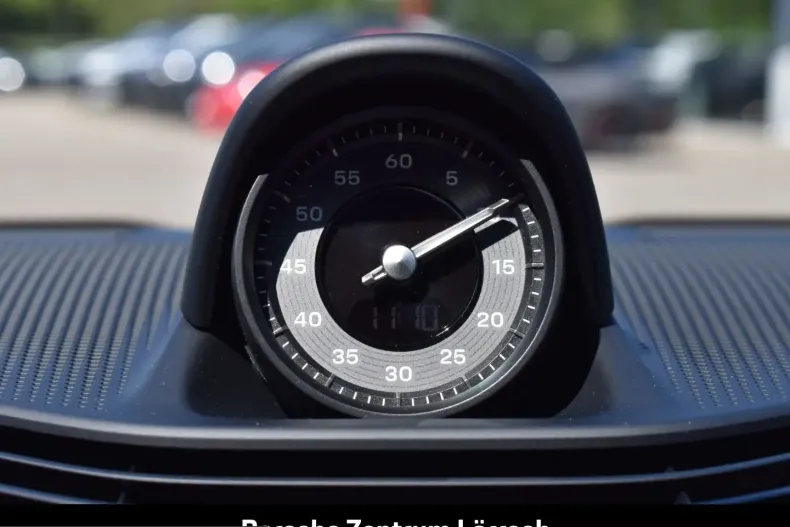 Porsche Taycan din 2025 cu 13.491 km - oferta POR205372 - foto 22