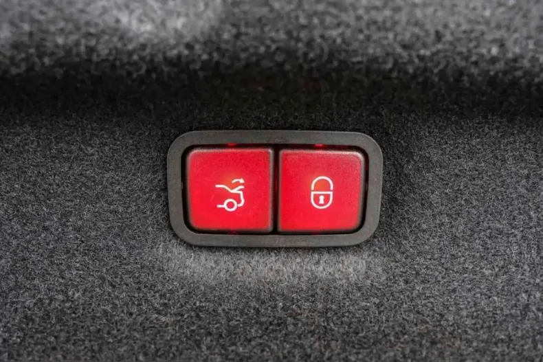 Mercedes-Benz SL 55 AMG (Clasa SL) din 2024 cu 16.300 km - oferta MER205379 - foto 14