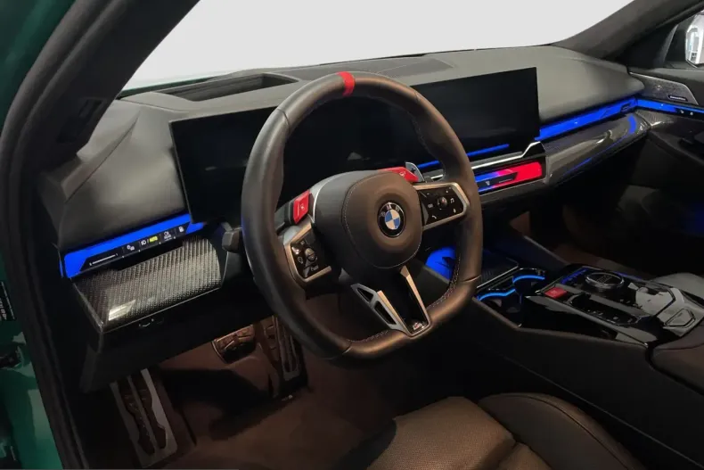 BMW M5 (Seria 5) din 2025 cu 32.077 km - oferta BMW205382 - foto 7