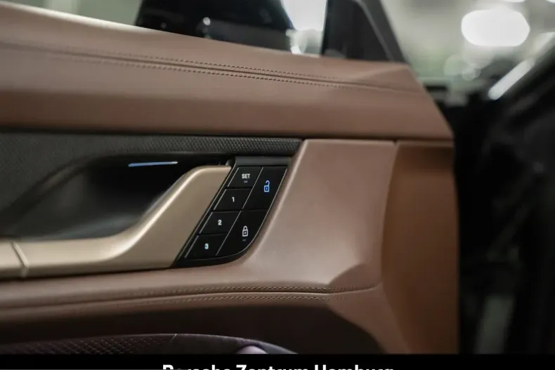 Porsche Taycan din 2024 cu 11.334 km - oferta POR205383 - foto 25