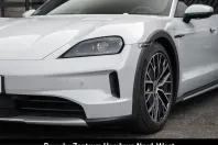 Porsche Taycan din 2024 cu 18.867 km - oferta POR205384 - foto 8