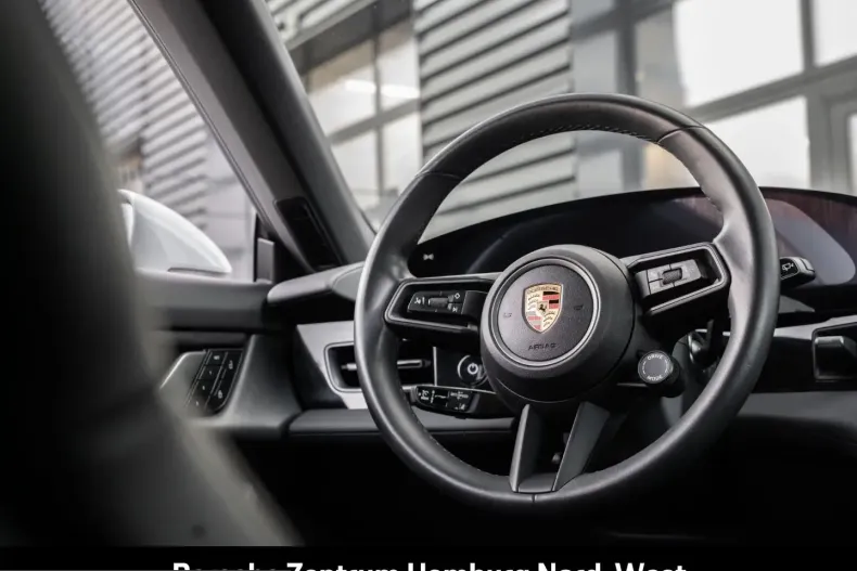 Porsche Taycan din 2024 cu 18.867 km - oferta POR205384 - foto 19