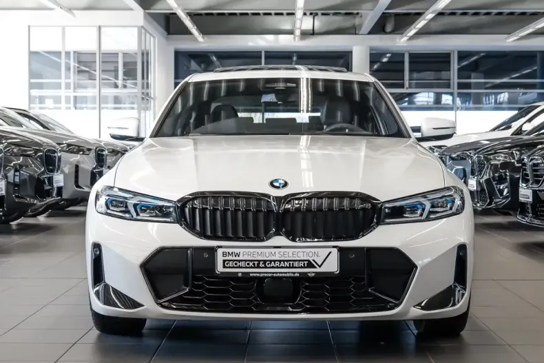 BMW 330 (Seria 3) din 2024 cu 8.874 km - oferta BMW205388 - foto 3