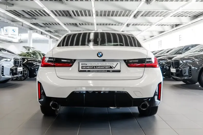 BMW 330 (Seria 3) din 2024 cu 8.874 km - oferta BMW205388 - foto 8