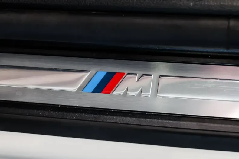 BMW 330 (Seria 3) din 2024 cu 8.874 km - oferta BMW205388 - foto 12