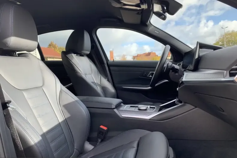 BMW 330 (Seria 3) din 2024 cu 50.834 km - oferta BMW205389 - foto 19