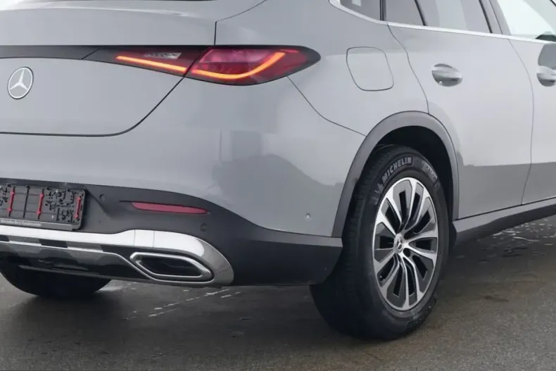 Mercedes-Benz GLC 200 (Clasa GLC) din 2025 cu 18.000 km - oferta MER205391 - foto 4