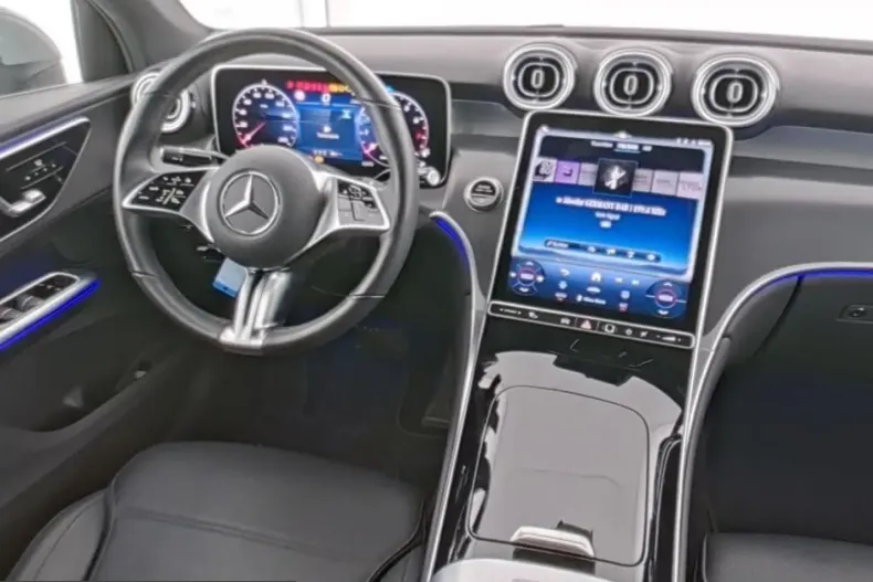 Mercedes-Benz GLC 200 (Clasa GLC) din 2025 cu 18.000 km - oferta MER205391 - foto 6