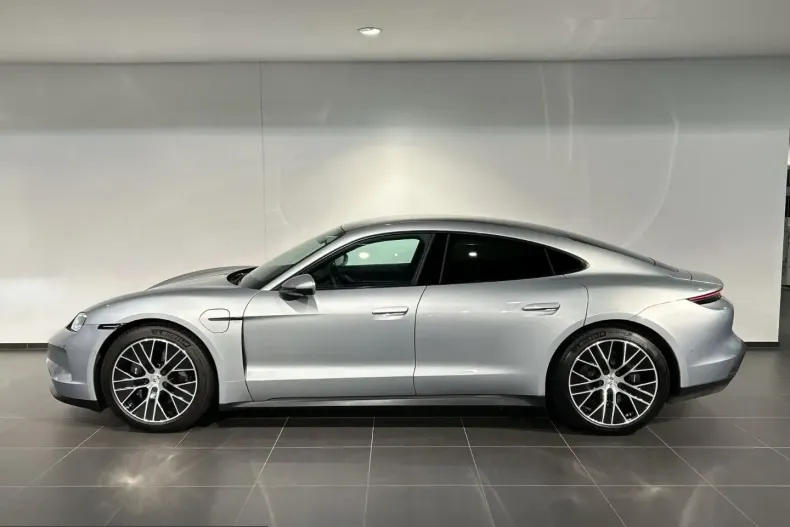 Porsche Taycan din 2024 cu 21.350 km - oferta POR205393 - foto 2