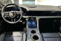 Porsche Taycan din 2024 cu 21.350 km - oferta POR205393 - foto 9