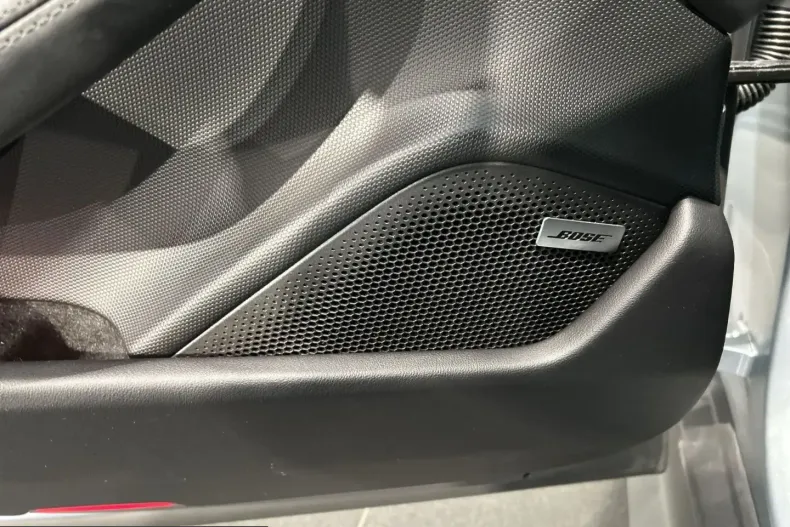 Porsche Taycan din 2024 cu 21.350 km - oferta POR205393 - foto 15