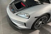 Porsche Taycan din 2024 cu 21.350 km - oferta POR205393 - foto 19