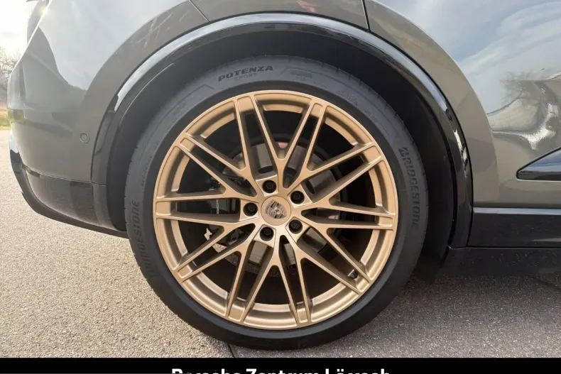 Porsche Macan din 2024 cu 9.313 km - oferta POR205394 - foto 17