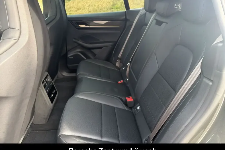 Porsche Macan din 2024 cu 9.313 km - oferta POR205394 - foto 25