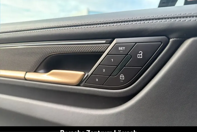 Porsche Macan din 2024 cu 9.313 km - oferta POR205394 - foto 26