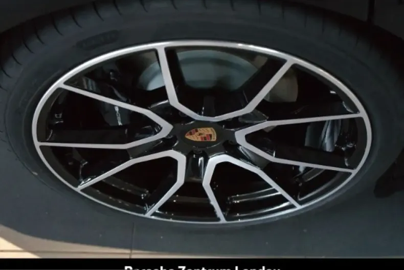 Porsche Taycan din 2024 cu 26.911 km - oferta POR205395 - foto 36