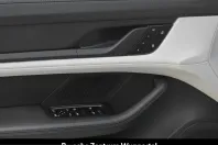 Porsche Taycan din 2024 cu 23.012 km - oferta POR205396 - foto 15