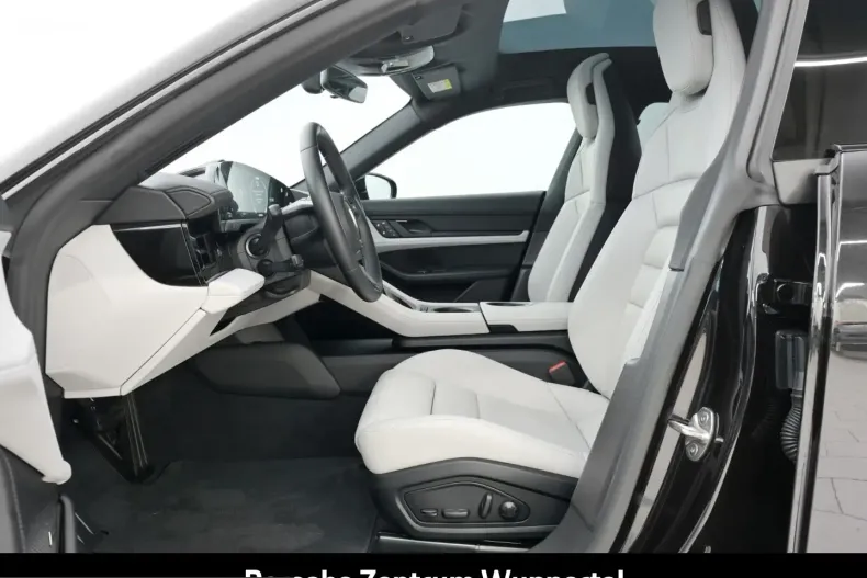 Porsche Taycan din 2024 cu 23.012 km - oferta POR205396 - foto 17