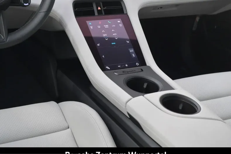 Porsche Taycan din 2024 cu 23.012 km - oferta POR205396 - foto 21