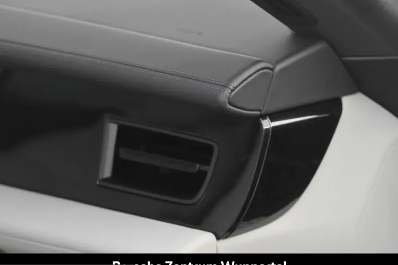 Porsche Taycan din 2024 cu 23.012 km - oferta POR205396 - foto 24