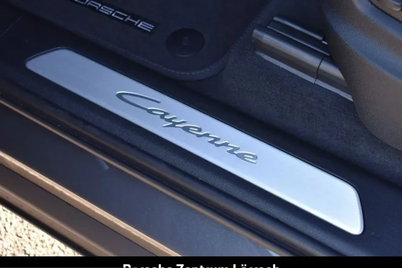 Porsche Cayenne din 2025 cu 13.845 km - oferta POR205401 - foto 9