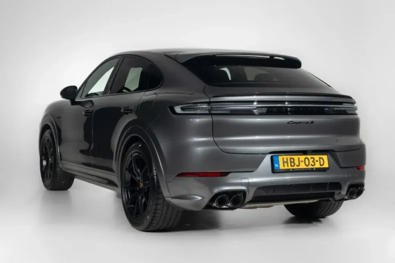 Porsche Cayenne din 2025 cu 20.310 km - oferta POR205403 - foto 2