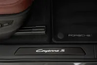 Porsche Cayenne din 2025 cu 20.310 km - oferta POR205403 - foto 28