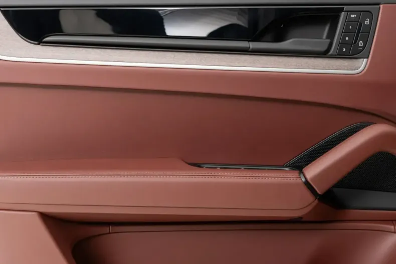 Porsche Cayenne din 2025 cu 20.310 km - oferta POR205403 - foto 35