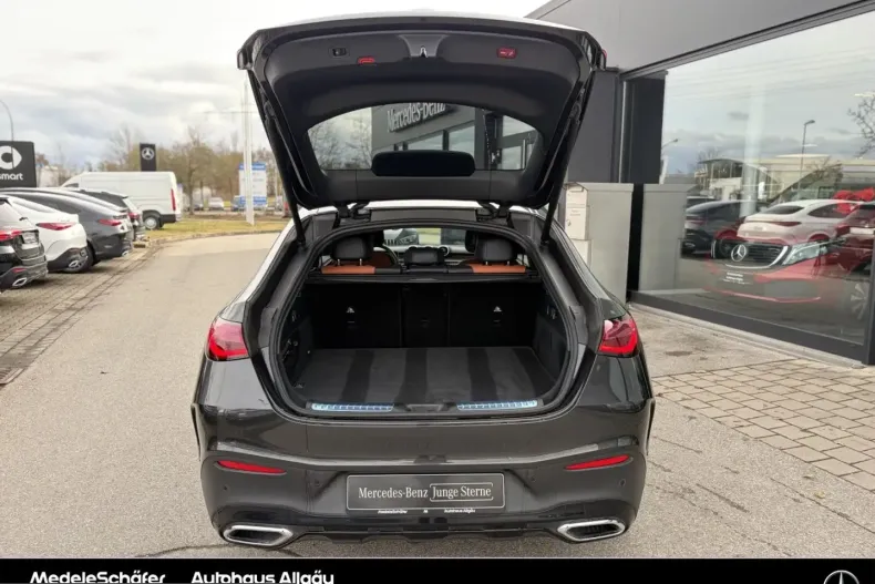 Mercedes-Benz GLC 200 (Clasa GLC) din 2025 cu 18.195 km - oferta MER205404 - foto 13