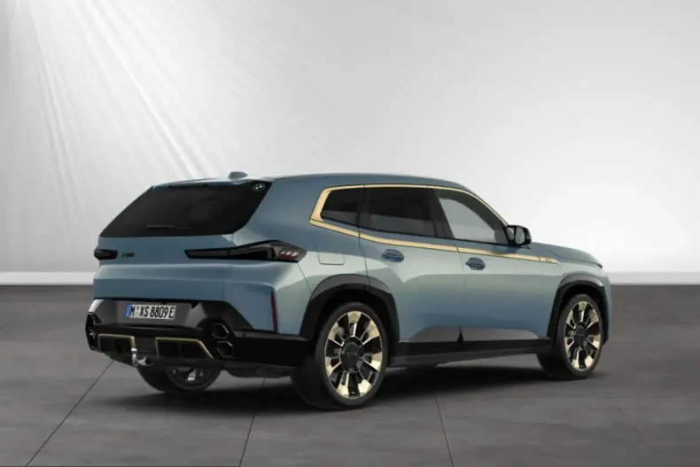 BMW XM (Seria X) din 2025 cu 13.760 km - oferta BMW205406 - foto 2