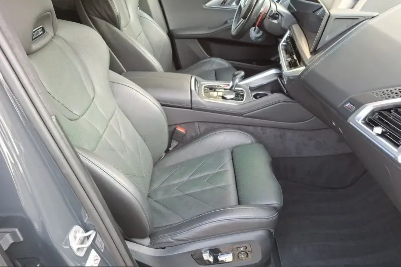 BMW XM (Seria X) din 2024 cu 28.300 km - oferta BMW205408 - foto 8