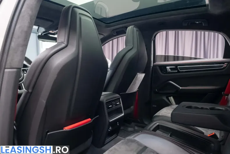 Porsche Cayenne din 2021 cu 61.600 km - oferta POR205413 - foto 28