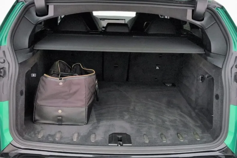 BMW XM (Seria X) din 2025 cu 16.687 km - oferta BMW205417 - foto 12