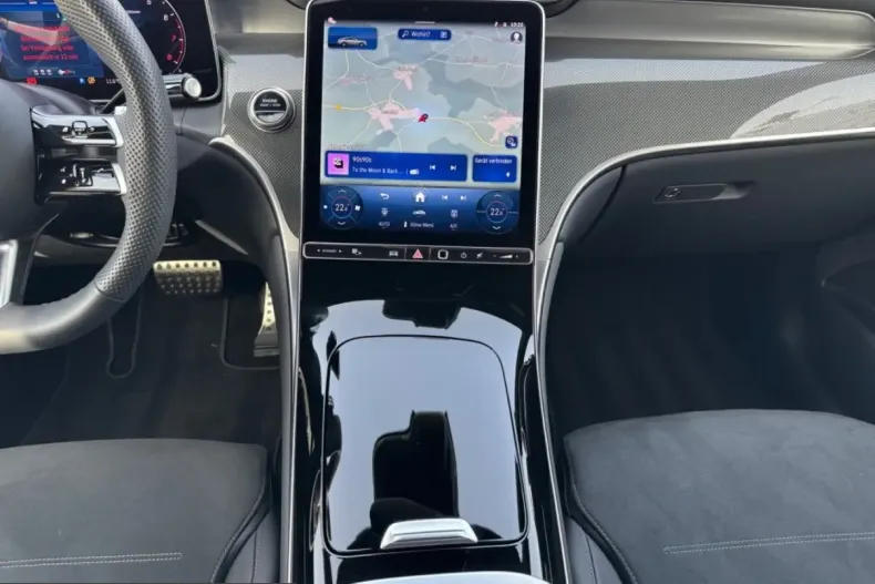 Mercedes-Benz GLC 200 (Clasa GLC) din 2024 cu 14.977 km - oferta MER205418 - foto 12