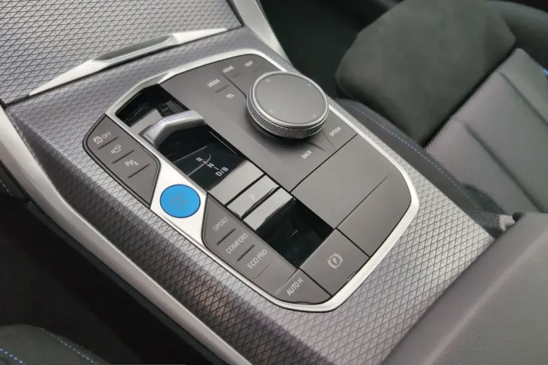 BMW i4 (Seria 4) din 2025 cu 29.583 km - oferta BMW205423 - foto 15