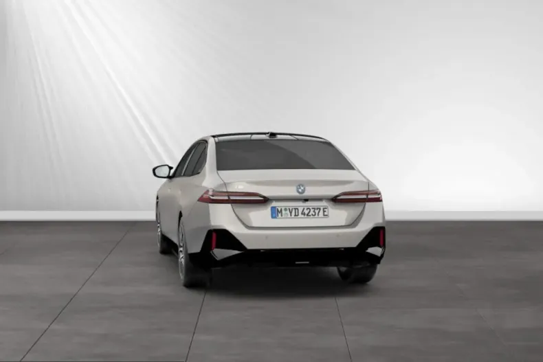 BMW i5 (Seria 5) din 2025 cu 29.350 km - oferta BMW205425 - foto 9