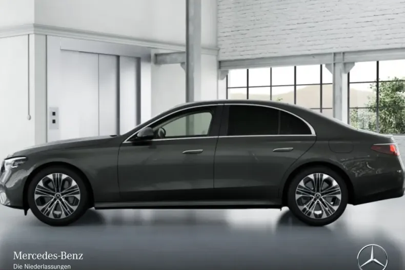 Mercedes-Benz E 400 (Clasa E) din 2024 cu 12.025 km - oferta MER205428 - foto 4