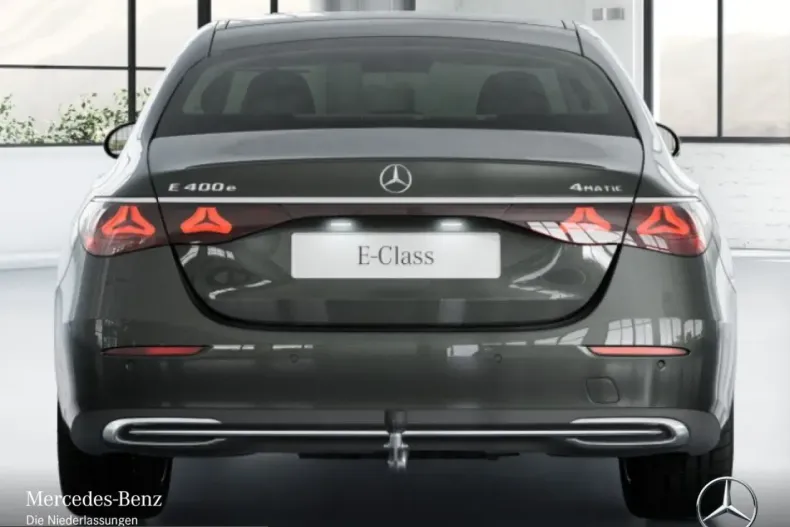 Mercedes-Benz E 400 (Clasa E) din 2024 cu 12.025 km - oferta MER205428 - foto 6