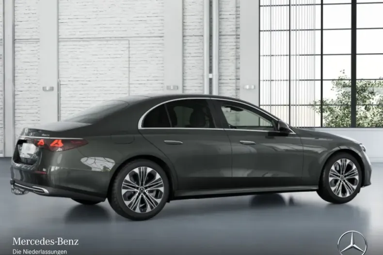 Mercedes-Benz E 400 (Clasa E) din 2024 cu 12.025 km - oferta MER205428 - foto 14