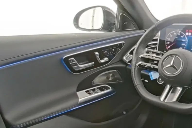 Mercedes-Benz E 220 (Clasa E) din 2025 cu 27.730 km - oferta MER205433 - foto 5