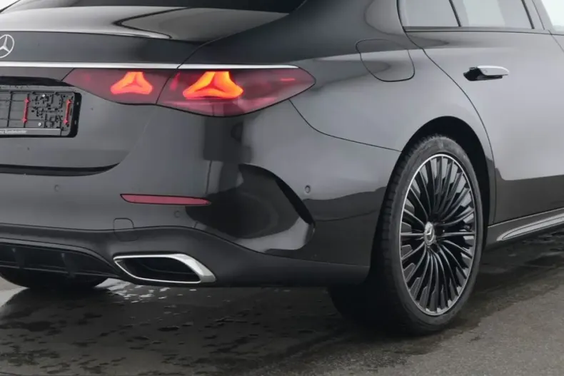 Mercedes-Benz E 220 (Clasa E) din 2025 cu 27.730 km - oferta MER205433 - foto 10