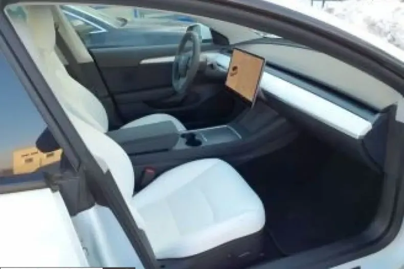 Tesla Model 3 din 2021 cu 26.750 km - oferta TES205436 - foto 4