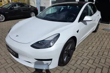 Tesla Model 3 din 2023 - oferta TES205437