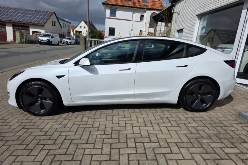 Tesla Model 3 din 2023 cu 27.260 km - oferta TES205437 - foto 8