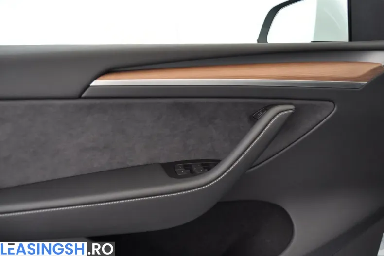 Tesla Model Y din 2022 cu 28.150 km - oferta TES205440 - foto 28